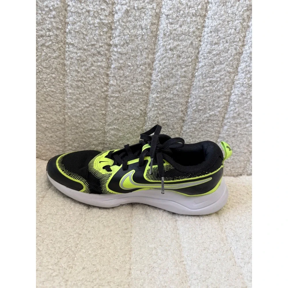Nike Star Runner 3 GS Black Neon Volt Kids Running Shoes Size 4.5Y